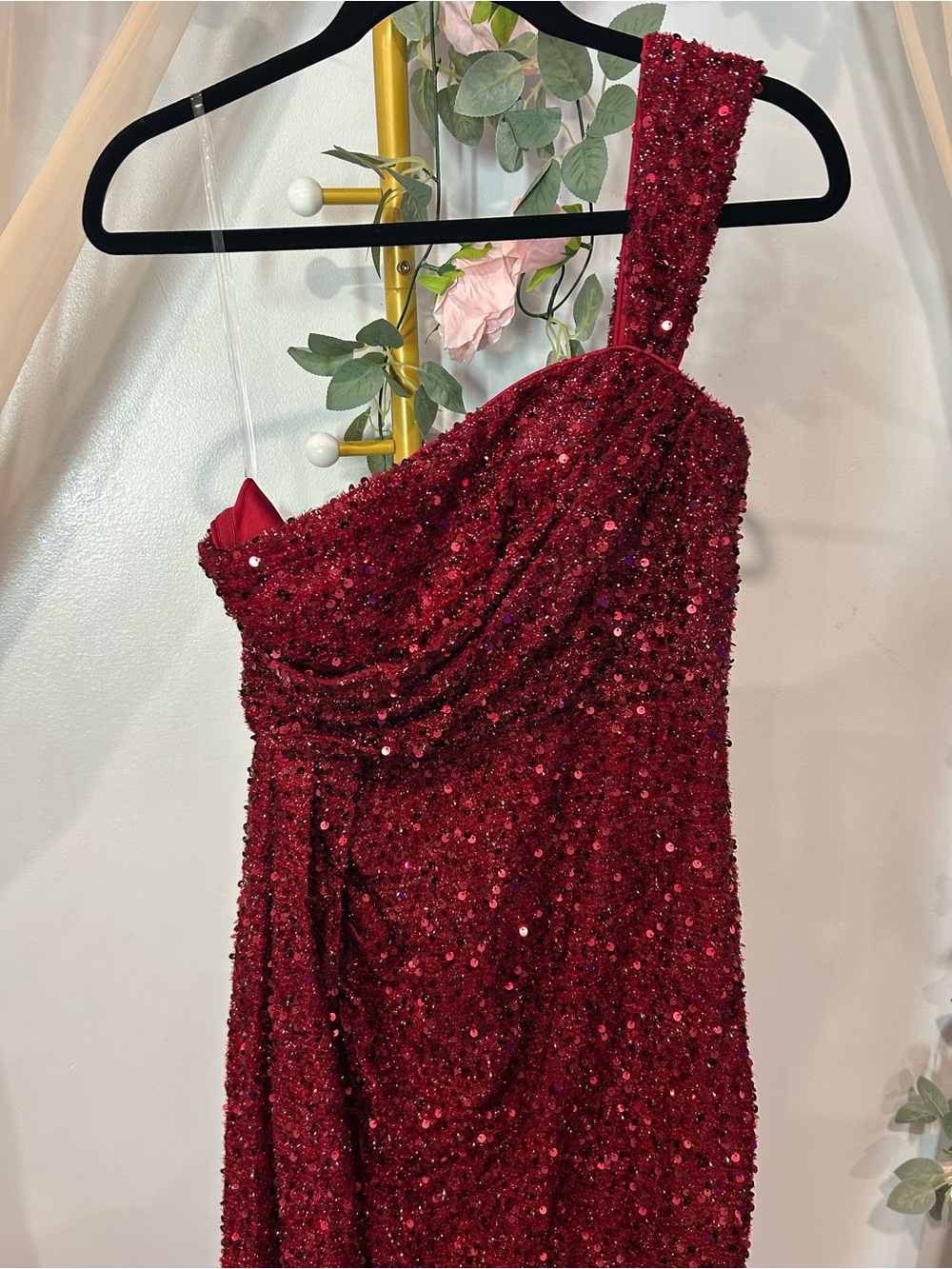 NWT Red Sequin One Shoulder Asymmetrical Slit Draped Formal Gown - Picture 3 of 9